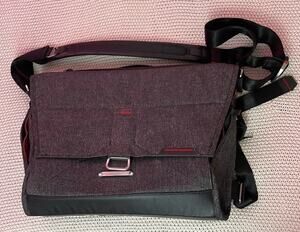 Peak Design Everyday Messenger V2 Camera Laptop Gray Bag/No Divider